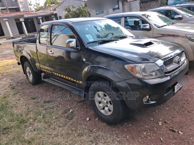 Toyota Hilux 2008 Black