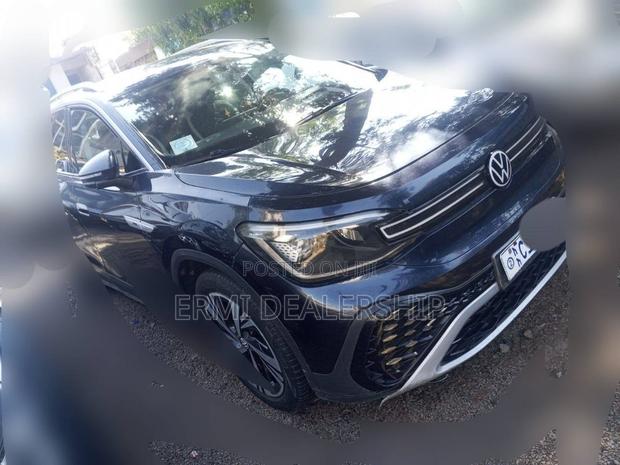 Volkswagen ID.6 2022 Matt Black