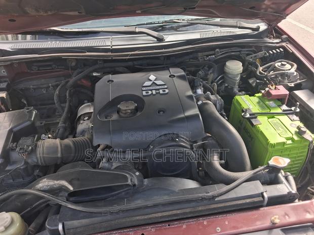 Mitsubishi L200 Club Cab 2.5 180hp 4WD 2009 Red