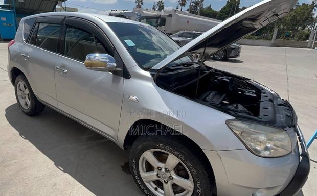 Toyota RAV4 2.0 4x4 2006 Silver