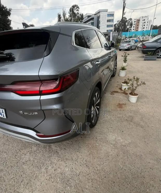 BYD Song Plus DM-i 2024 Gray