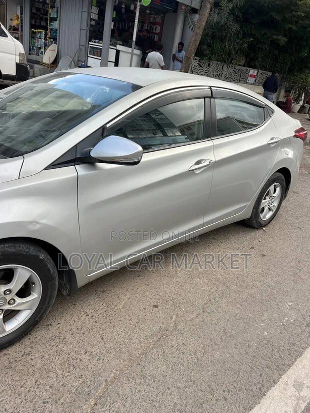 Hyundai Elantra 2015 Gray