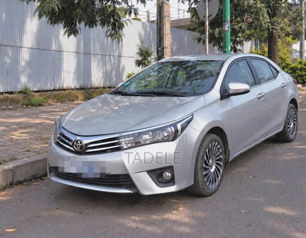 Toyota Corolla 2016 Silver