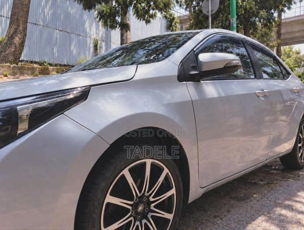 Toyota Corolla 2016 Silver