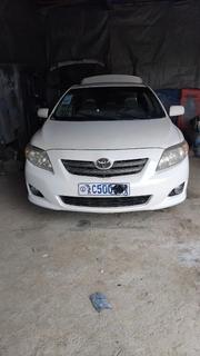 Toyota Corolla 2011 White for sale