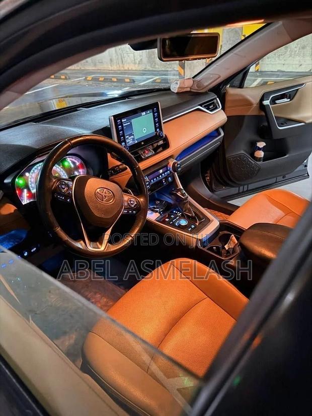 Toyota RAV4 2020 Black