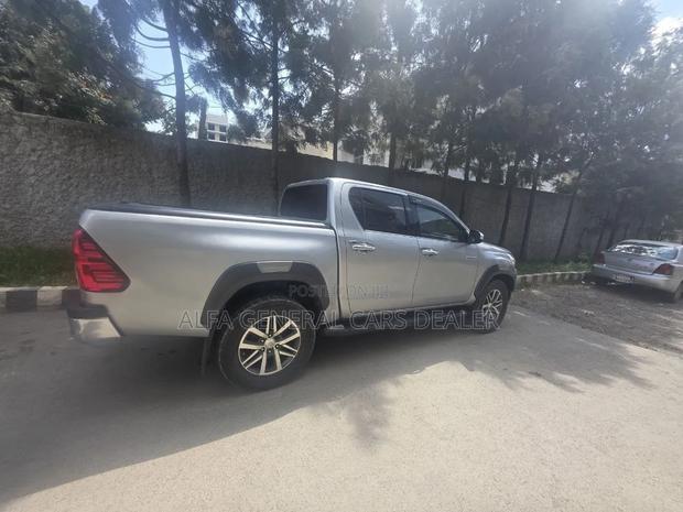 Toyota Hilux 2017