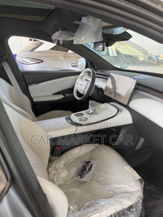 New XPeng G7 2026 Gray
