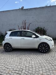 Toyota Yaris 1.3 VVT-i 2007 Ivory for sale
