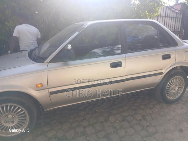 Toyota Corolla 1989 Silver