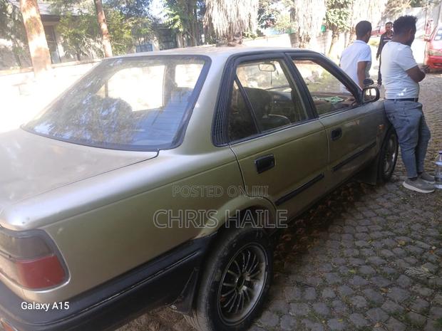 Toyota Corolla 1989 Silver