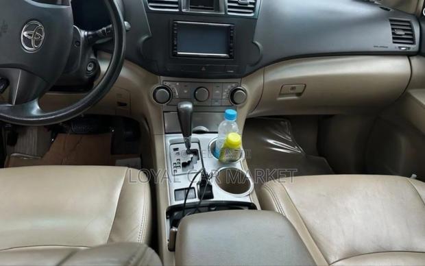 Toyota Highlander 2010 White