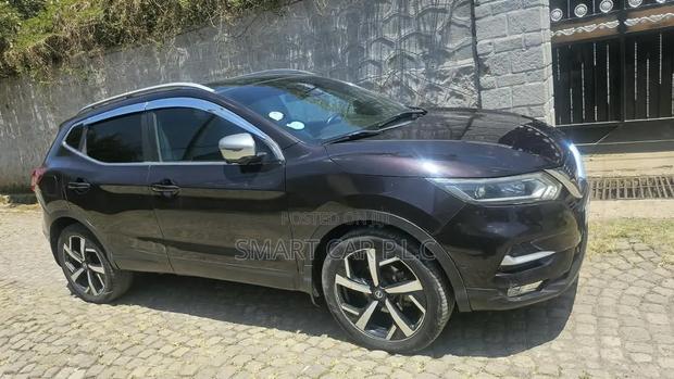 Nissan Qashqai 2018 Brown
