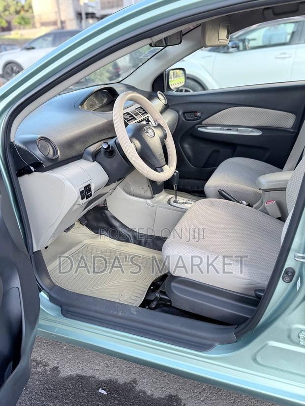 Toyota Yaris 2008 Silver