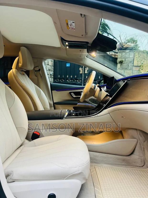 Mercedes-Benz EQS 2023 Black