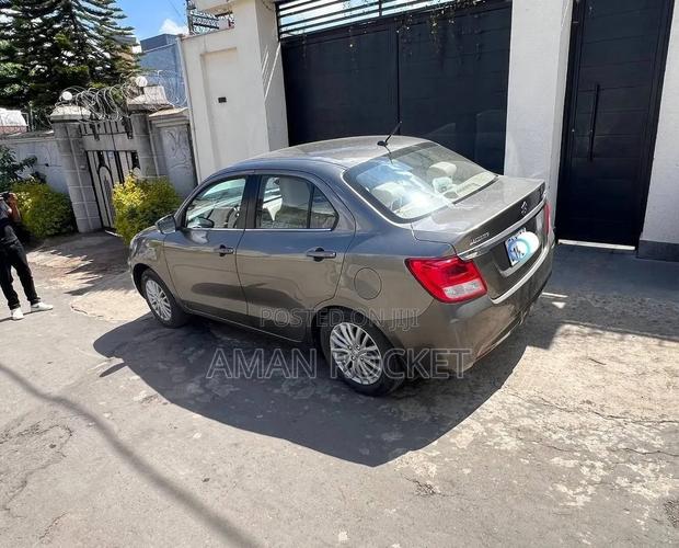 Suzuki Dzire 2022 Gray
