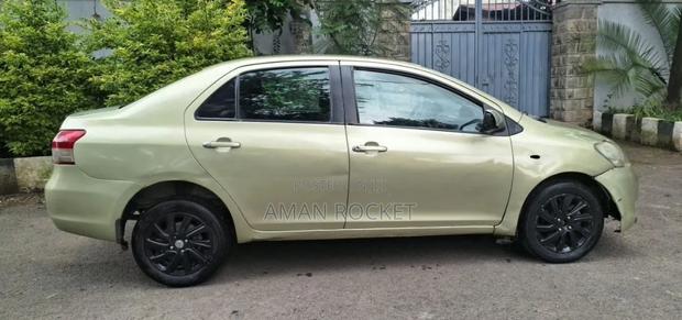 Toyota Yaris 2007 Gold