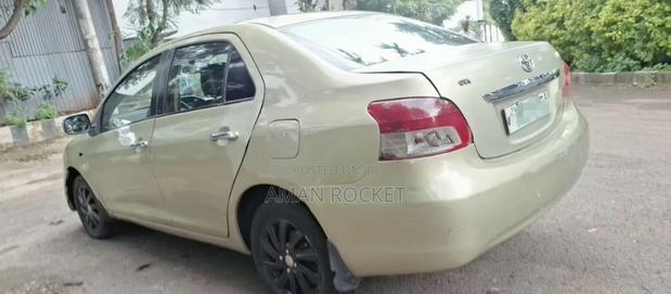 Toyota Yaris 2007 Gold