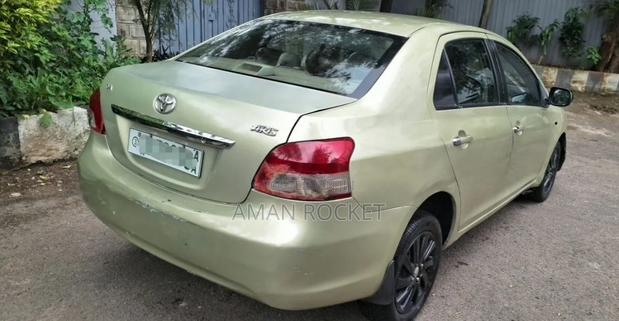 Toyota Yaris 2007 Gold