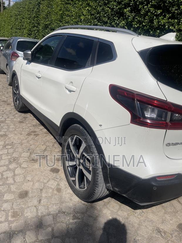 Nissan Qashqai 2019 White