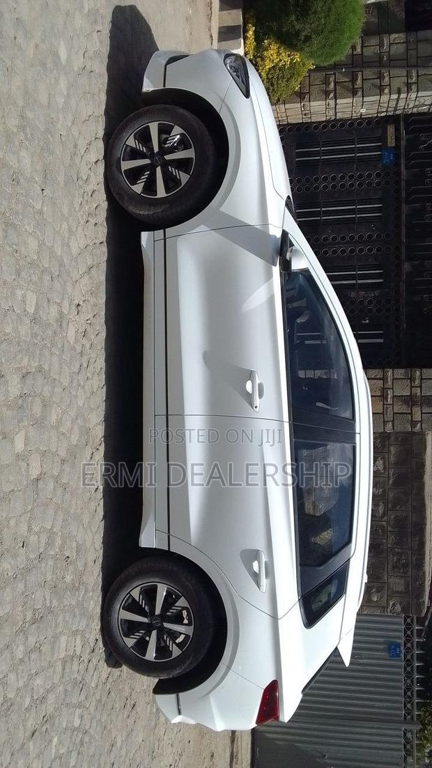 BYD E2 43 kWh 94 hp FWD 2024 White