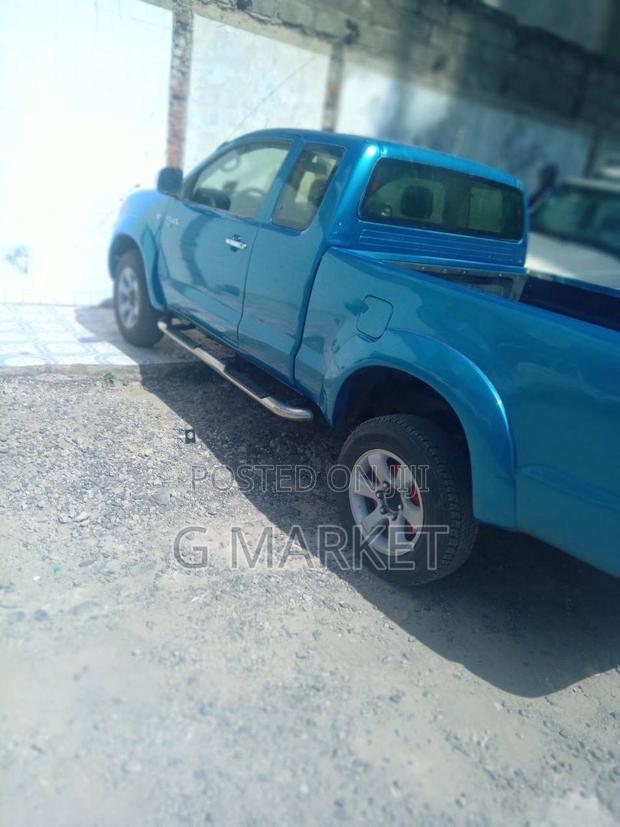 Toyota Hilux 2008 Blue