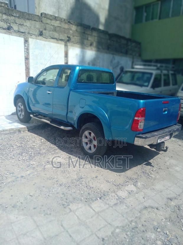 Toyota Hilux 2008 Blue