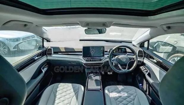 Volkswagen ID.6 2023 White