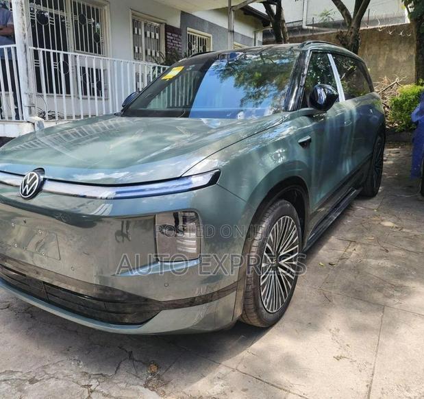 New Volkswagen ID. Buzz 2026 Green