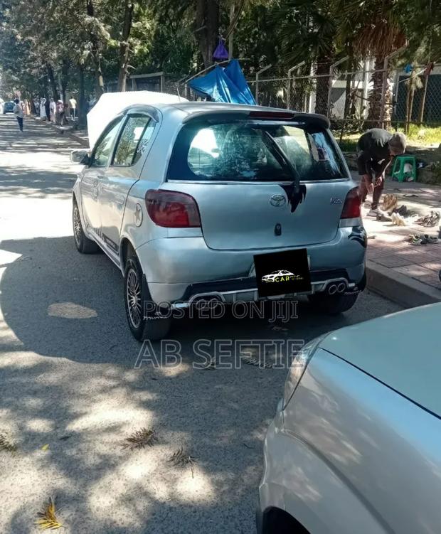 Toyota Vitz 1.0 FWD 3dr 2002 Silver