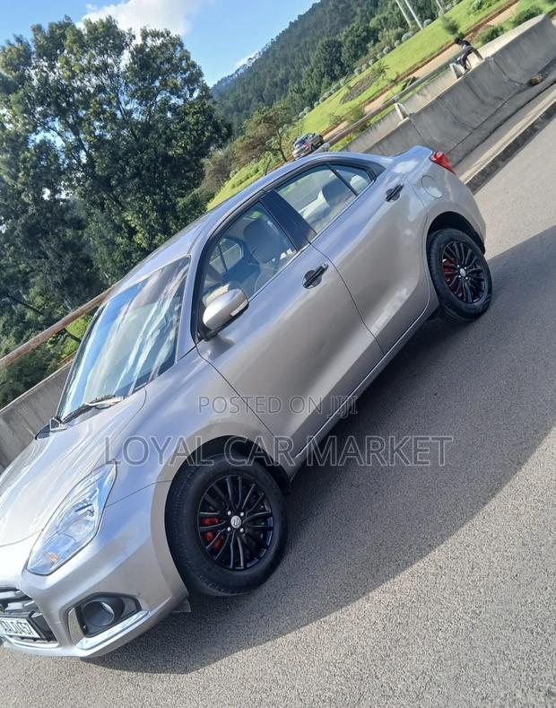 Suzuki Dzire 2022 Silver