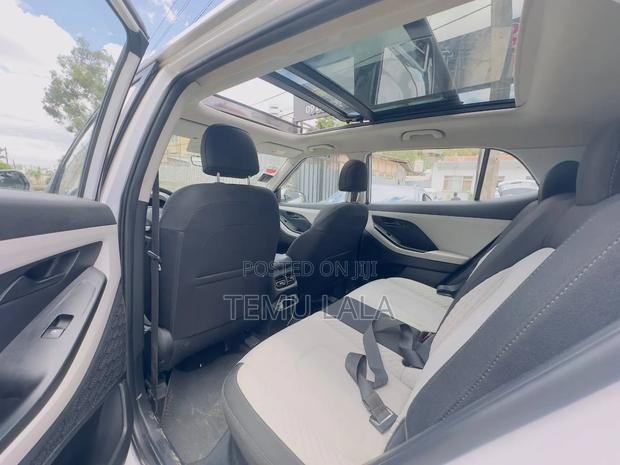 Hyundai Creta 2023 White