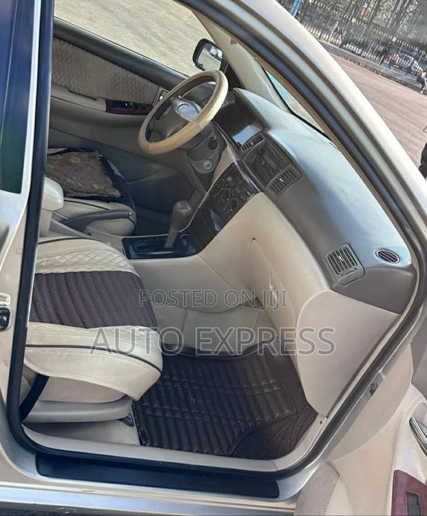 Toyota Corolla 2006 Beige