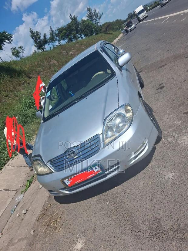 Toyota Corolla 2004 Silver