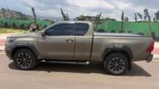 Toyota Hilux 2021 Gray for sale