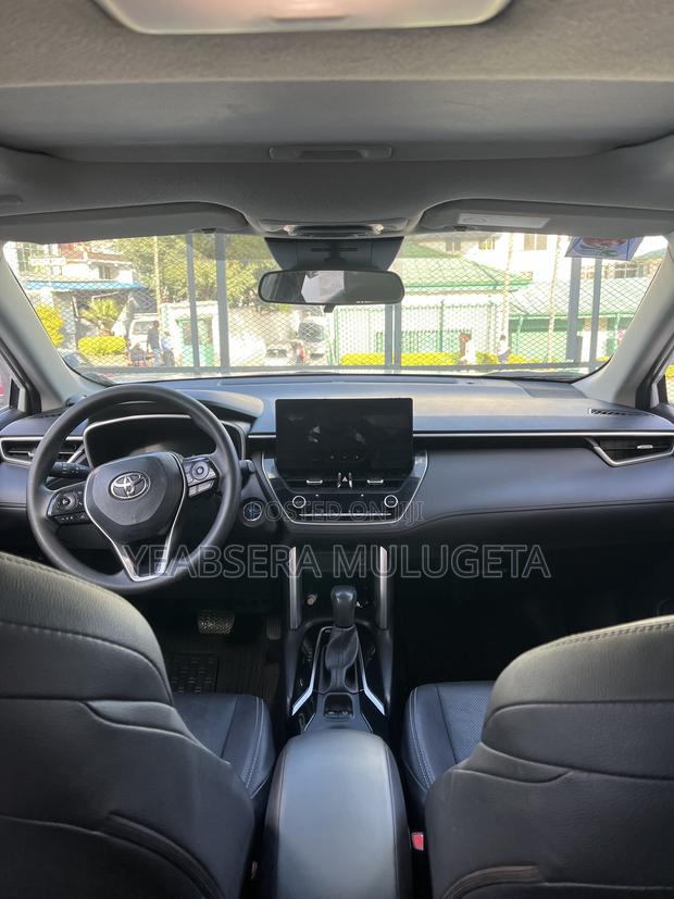 Toyota Corolla 2024 White