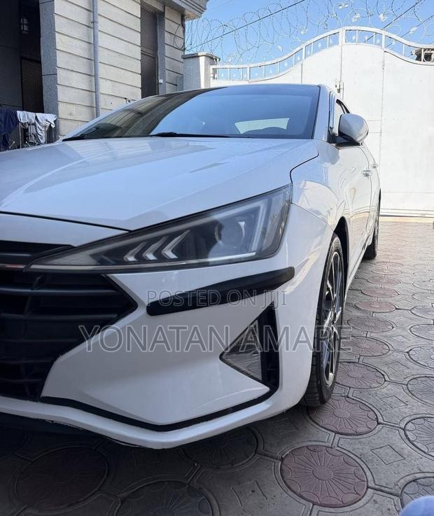 Hyundai Avante 2020 White
