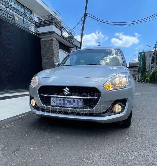 Suzuki Dzire 2022 Silver