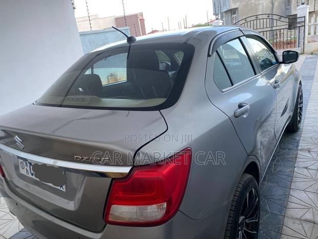 Suzuki Dzire 2022 Silver
