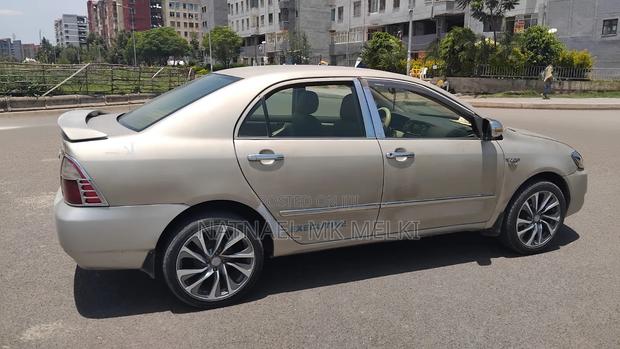Toyota Corolla 1.4 VVT-i 2007 Gold