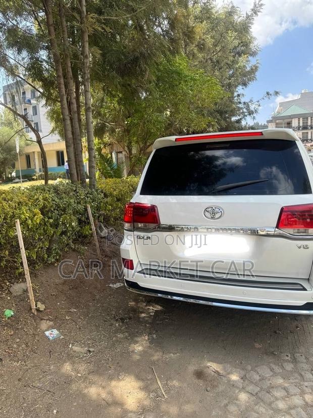 Toyota Land Cruiser 4.5 V8 GX-R 2012 White
