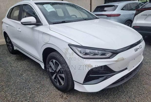 New BYD E2 43 kWh 94 hp FWD 2025 White