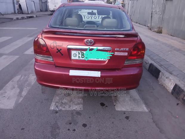 Toyota Platz 2005