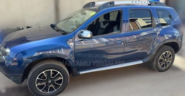Renault Duster 2017 Blue