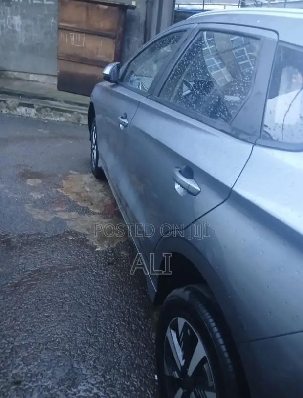 BYD E2 43 kWh 94 hp FWD 2025 Gray