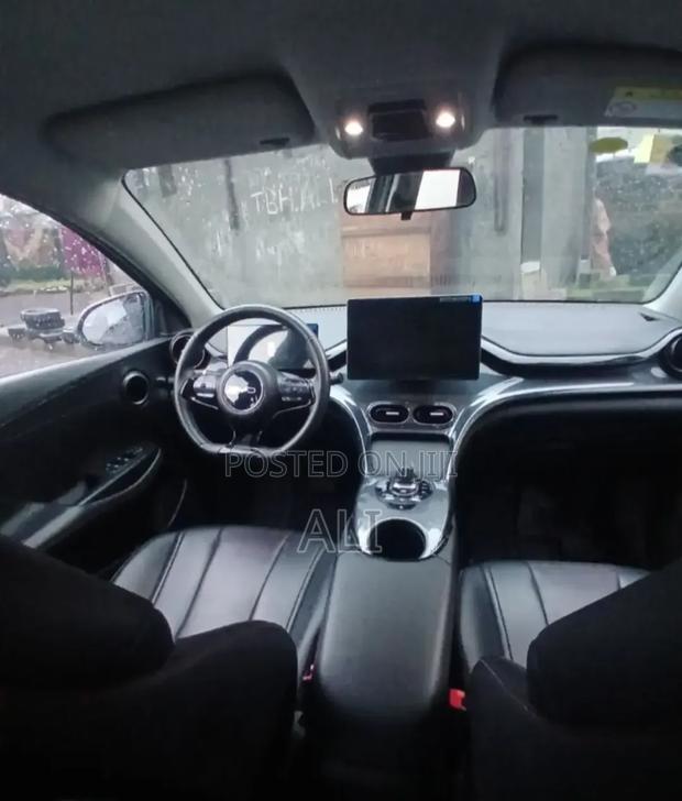 BYD E2 43 kWh 94 hp FWD 2025 Gray