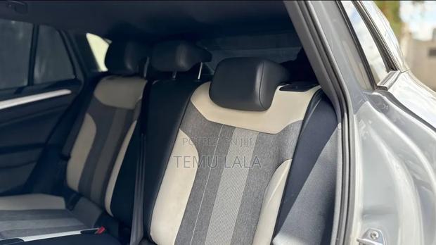 Volkswagen ID.4 2022 Silver