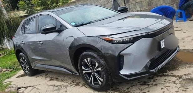 Toyota bZ4X 2023 Gray