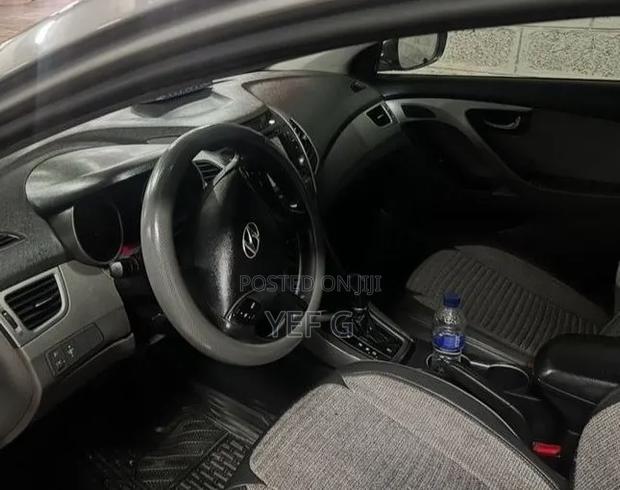 Hyundai Elantra 2015