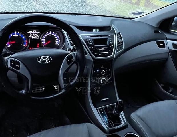 Hyundai Elantra 2014